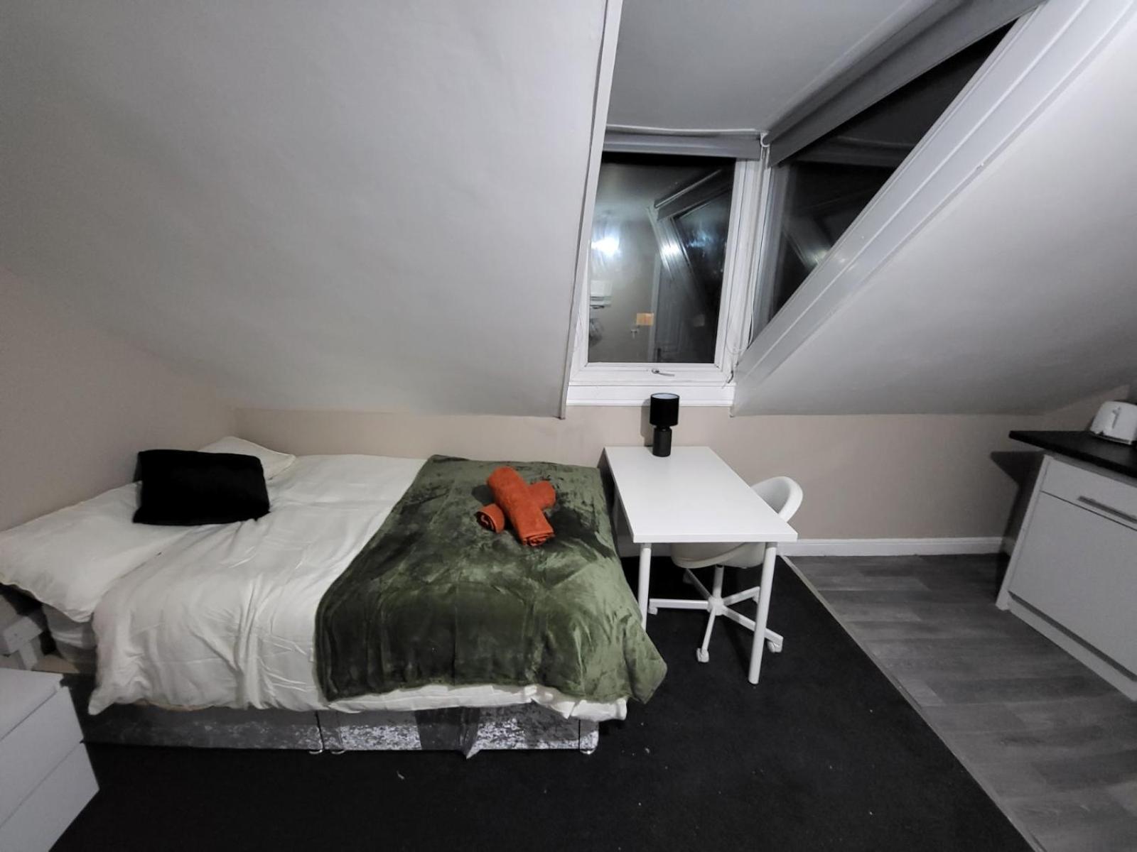 Burns Street - Stay Sleep Rest นอตติงแฮม ภายนอก รูปภาพ