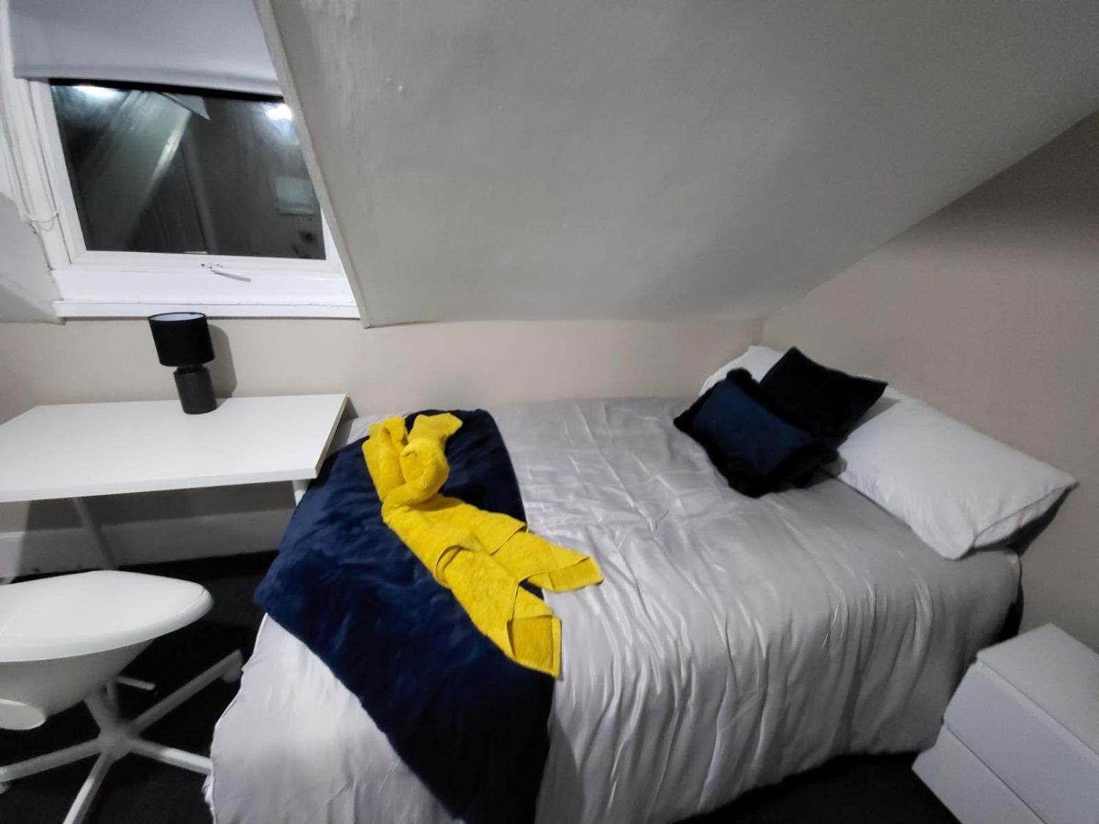 Burns Street - Stay Sleep Rest นอตติงแฮม ภายนอก รูปภาพ